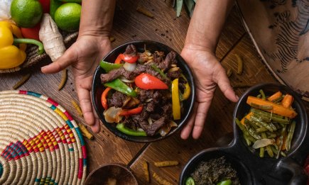 Даже если очень хочется: в этой стране нельзя облизывать пальцы