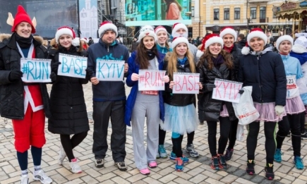 В воскресенье в Киеве состоялся самый массовый зимний забег в истории Украины – «Забег святого Николая»