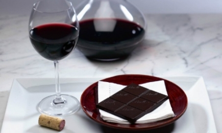 Развенчаны мифы о пользе вина и шоколада