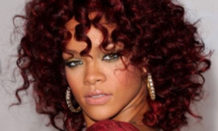 Rihanna на обложке апрельского Vogue. ФОТО