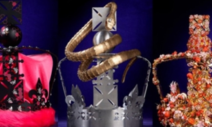 Дизайнеры создали короны для королевы Елизаветы II