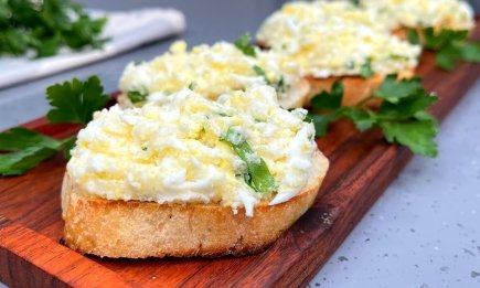 Стара намазка заграє новими смаками: один інгредієнт змінить “Білочку” до невпізнаваності (РЕЦЕПТ)