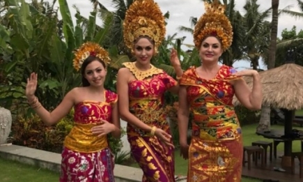 Оля Полякова зажгла вместе с дочерью на своей балийской "свадьбе": экзотические танцы Суперблондинки