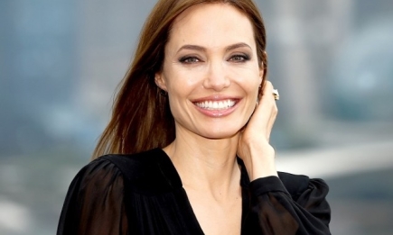 "Разрешала подросткам буквально все": как Анджелина Джоли воспитывает детей?