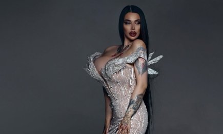 Готика, соблазн и сплошная провокация: как одевается главная ведьма Украины — Мария Тиха (ФОТО)