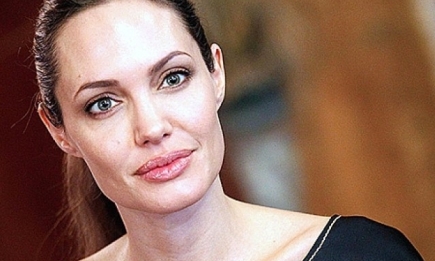 Анджелину Джоли заподозрили в шпионаже