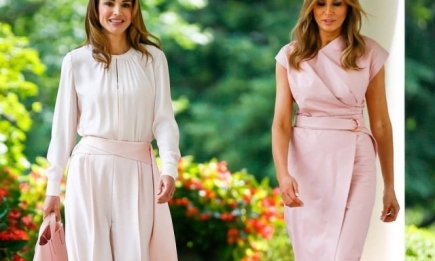 Как сестры: Мелания Трамп и королева Рания в похожих нарядах на встрече в Белом доме