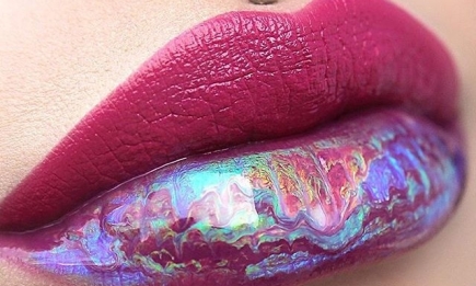 Голографический макияж губ: новый бьюти-тренд, который взрывает Instagram
