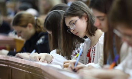 Військовий-поет читатиме текст Оксани Забужко: коли цьогоріч відбудеться Всеукраїнський радіодиктант