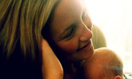 Кейт Хадсон показала новорожденного сына. ФОТО