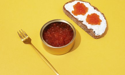 Покупателей предупреждают об икре из интернета: не ведитесь на цену