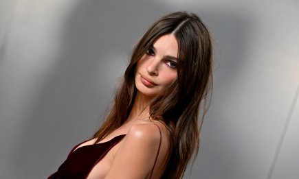 Она знает, как привлечь внимание: Эмили Ратаковски поразила пикантным образом на Vanity Fair (ФОТО)