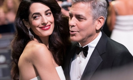 СМИ: Джорджа и Амаль Клуни задарили подарками для новорожденной двойни