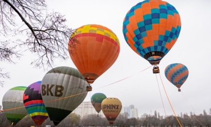 На большом воздушном шаре: в Киеве состоится крупнейший в Европе зимний фестиваль "Монгольфьерия"