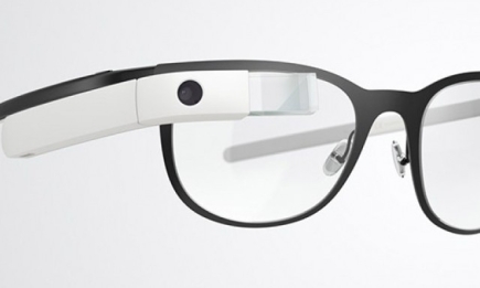 Выпущены первые оправы для умных очков Google Glass