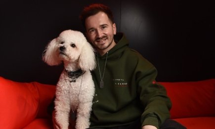 Андрій Черепущак розповів про пригоди свого пса та поділився секретами виховання улюбленця: "Сварити не можна"