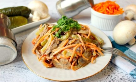 Этот "Гетманский" салат собирает все восторженные отзывы: сытно и вкусно (РЕЦЕПТ)