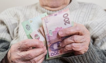 Пенсии вырастут уже в марте: какие суммы получат украинцы после индексации