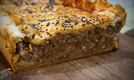 Легендарний яворівський пиріг: розкішна страва з мінімуму продуктів (РЕЦЕПТ)