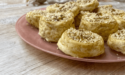 Эти золотистые "улитки" с мясом готовятся считанные минуты: отличный рецепт (ВИДЕО)