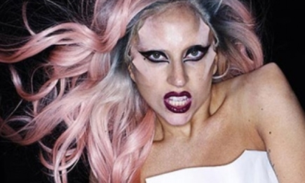 Леди Гага показала лицо без макияжа