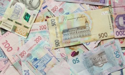 6 ключових причин, чому у вас постійно немає грошей - і як перестати жити "від зарплати до зарплати"