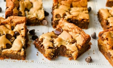 Международный день светлого брауни: как приготовить нежнейшие карамельные пирожные (РЕЦЕПТ)