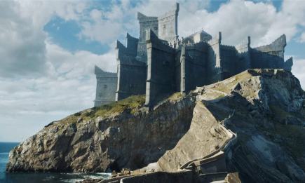 Станьте героєм улюбленого серіалу: куди поїхати у 2026 році, щоб побачити місця зйомок Netflix на власні очі