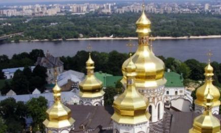 Открылась выставка, посвященная 1025-летию Крещения Руси