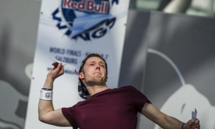 Red Bull Paper Wings: участвуйте в соревновании по запуску бумажных самолетов