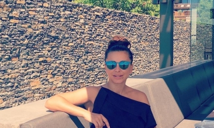 Ани Лорак опубликовала новые фото дочери: певица отдыхает в Турции
