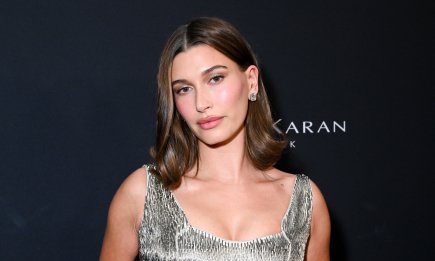 Какая красотка! Хейли Бибер покорила модную премию в архивном платье Armani Privé (ФОТО)