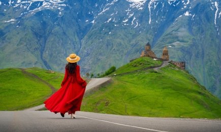 Грузини ніколи не дарують вино, але завжди везуть ці 5 речей: список для туриста, який хоче здивувати друзів