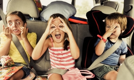 Путешествие в удовольствие: правила перевозки детей в автомобиле