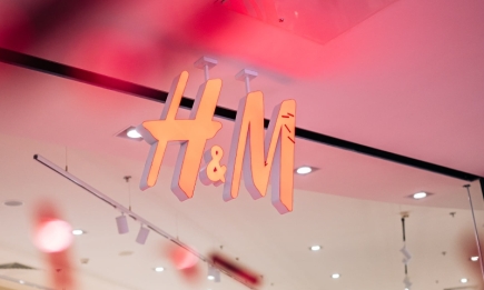H&M готується до повернення в Україну: відомо, коли знову відкриються офіційні магазини