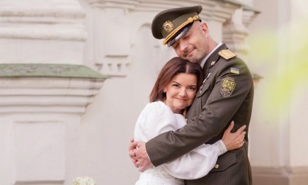 После 16 лет в браке: Маричка Падалко обвенчалась с мужем, который служит в ВСУ (ФОТО)