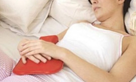 Боль в груди, раздражительность, утомляемость… Как победить симптомы ПМС?