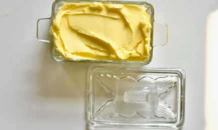 Пекарь рассказала, как на самом деле хранить сливочное масло: от этого зависит вкус