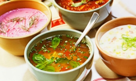 Чем питаться в жару: рецепты холодных супов