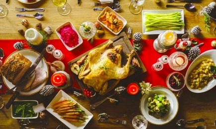 От креветок до свекольного супа: самые странные блюда на Рождество в разных странах