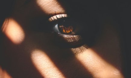 Правда о цвете глаз и восприятии: что на самом деле определяет доминантность в чертах лица