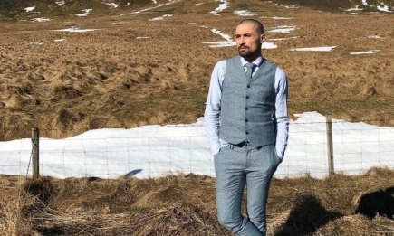 Как отдыхают звезды: лысый Дима Билан в ушанке удивил своим образом в Исландии (ФОТО)