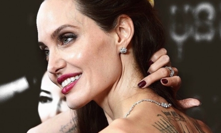В новом интервью Анджелина Джоли рассказала, чему учит дочек, и как начала свою борьбу за права женщин