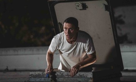 Ченнинг Татум снял всю одежду, чтобы познакомиться: курьезный момент на съемках нового фильма "Грабитель по призванию" (ВИДЕО)