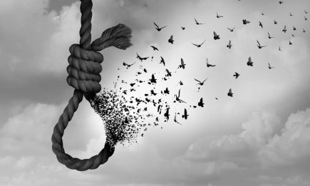 Самоубийство — это как убийство? Что говорят в ПЦУ о самом тяжком грехе и отпевании в церкви