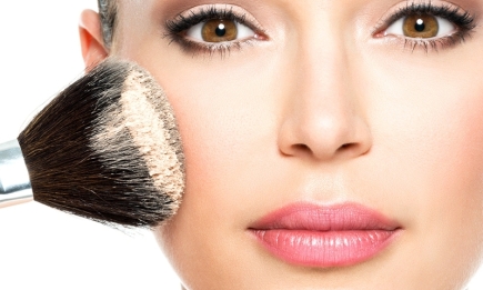 Розшарування макіяжу: чому так стається і як все виправити самостійно