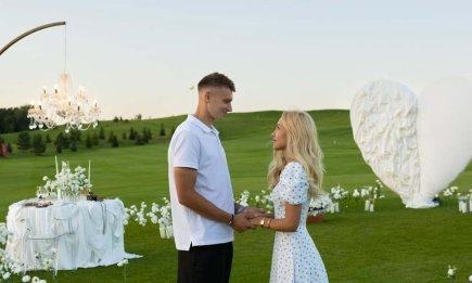 "Я не вірю своїм очам": Даша Квіткова офіційно вийшла заміж за футболіста Володимира Бражка і змінила документи (ФОТО)