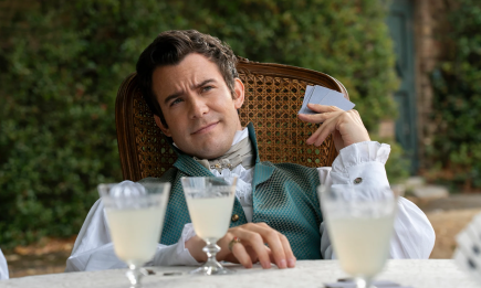 10 цікавих фактів про Люка Томпсона — зірку серіалу "Бріджертони", який не веде соцмережі та приховує особисте життя