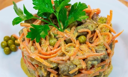 Супербюджетный салат на праздничный стол: вкусное блюдо за копейки (РЕЦЕПТ)