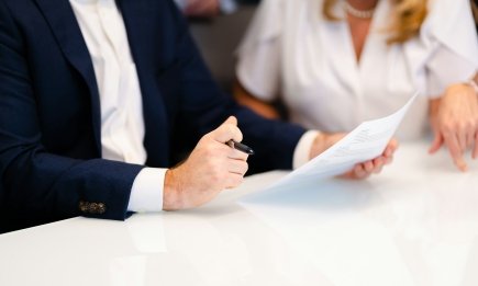 Подарили квартиру – и передумали? Юристы назвали сроки и веские основания для расторжения договора дарения